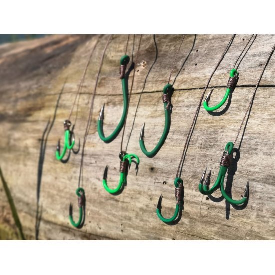 MadCat A-static Jig Hook 8/0 - 4 pieces